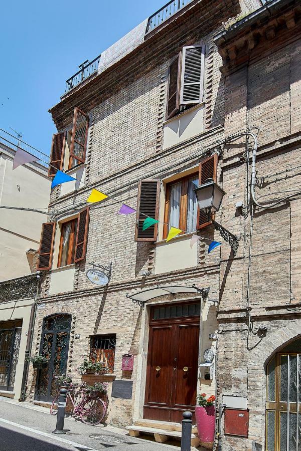 德尔堡住宿加早餐酒店 圣贝内代托-德尔特龙托 外观 照片